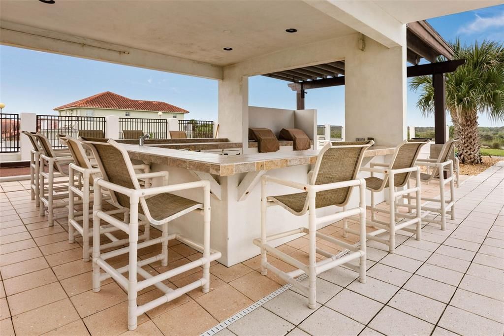 For Sale: $539,000 (2 beds, 2 baths, 1215 Square Feet)