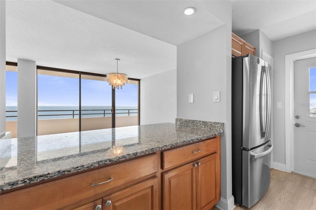 For Sale: $539,000 (2 beds, 2 baths, 1215 Square Feet)