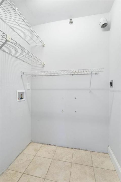 For Sale: $539,000 (2 beds, 2 baths, 1215 Square Feet)