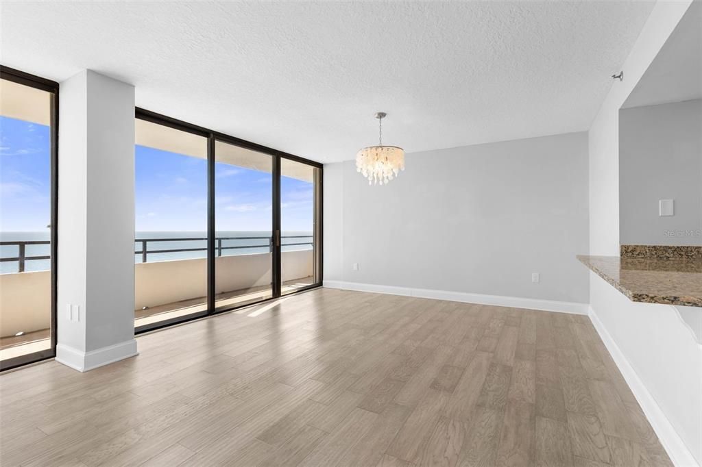 For Sale: $539,000 (2 beds, 2 baths, 1215 Square Feet)