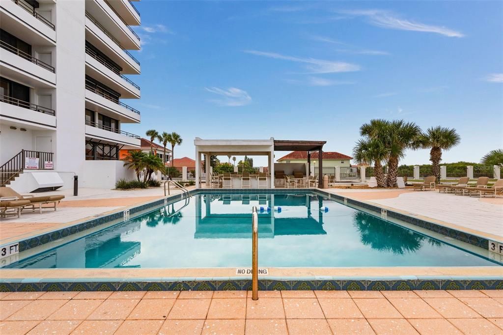 For Sale: $539,000 (2 beds, 2 baths, 1215 Square Feet)