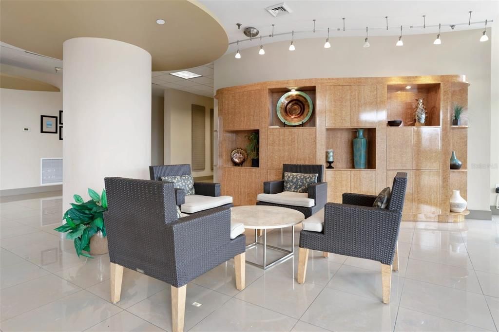 For Sale: $539,000 (2 beds, 2 baths, 1215 Square Feet)