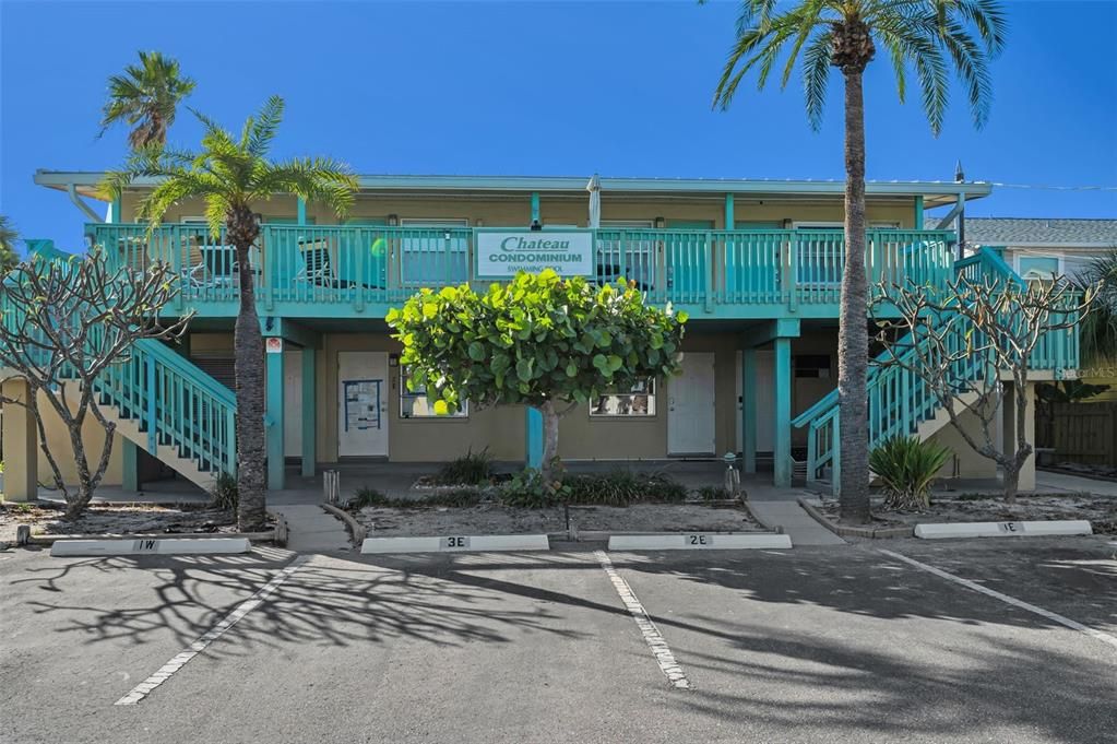 待售: $549,000 (1 贝兹, 1 浴室, 330 平方英尺)