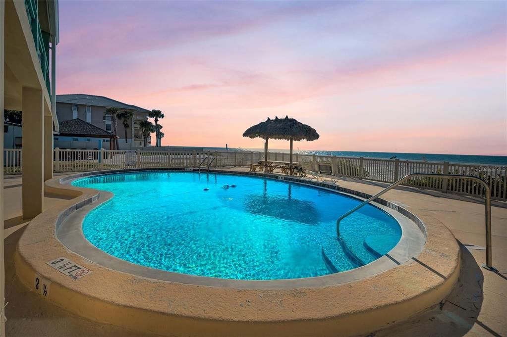 待售: $549,000 (1 贝兹, 1 浴室, 330 平方英尺)