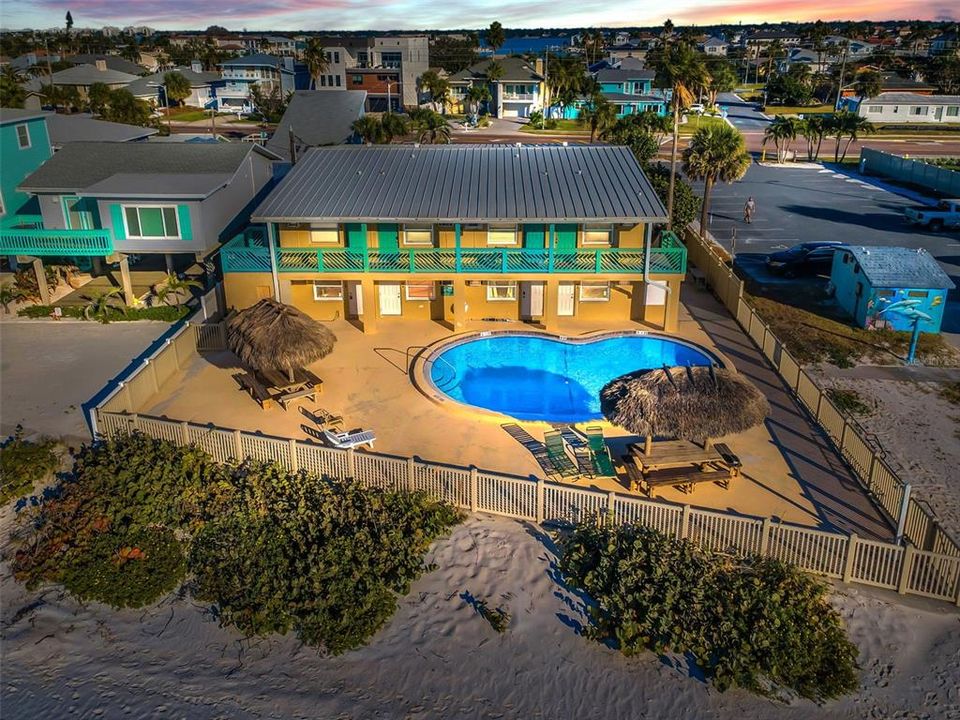 待售: $549,000 (1 贝兹, 1 浴室, 330 平方英尺)