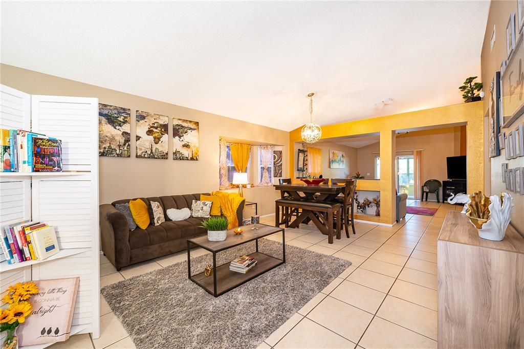 For Sale: $329,900 (3 beds, 2 baths, 1740 Square Feet)