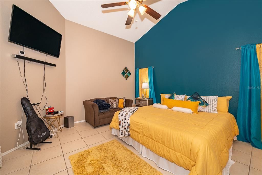 For Sale: $329,900 (3 beds, 2 baths, 1740 Square Feet)