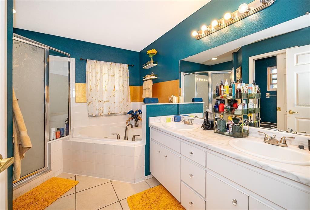 For Sale: $329,900 (3 beds, 2 baths, 1740 Square Feet)