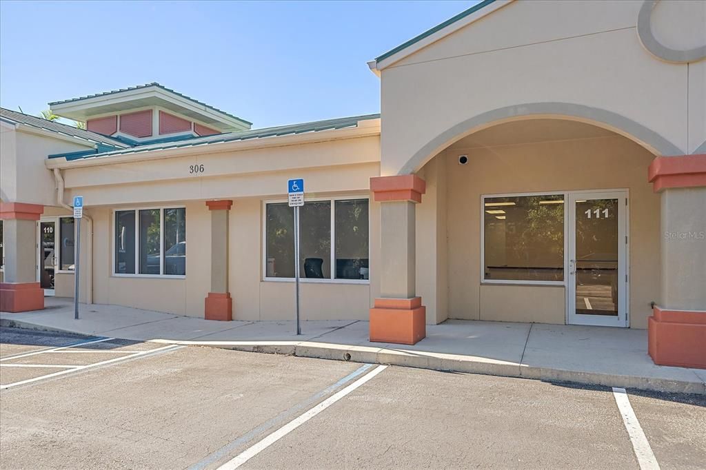 En Venta: $339,900 (0 camas, 0 baños, 1017 Pies cuadrados)