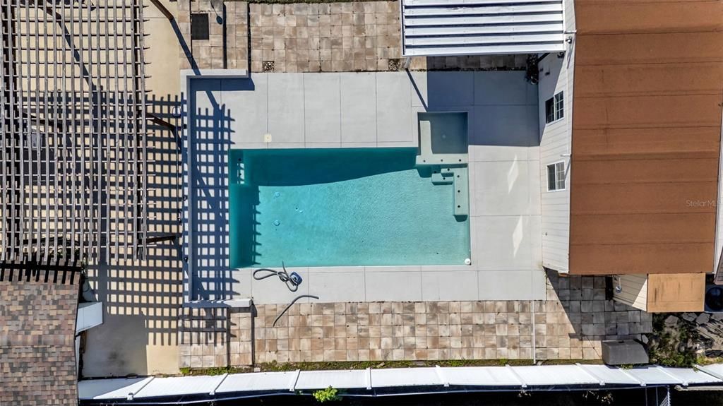 待售: $425,000 (4 贝兹, 3 浴室, 1649 平方英尺)