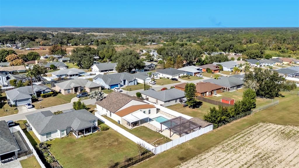 待售: $425,000 (4 贝兹, 3 浴室, 1649 平方英尺)