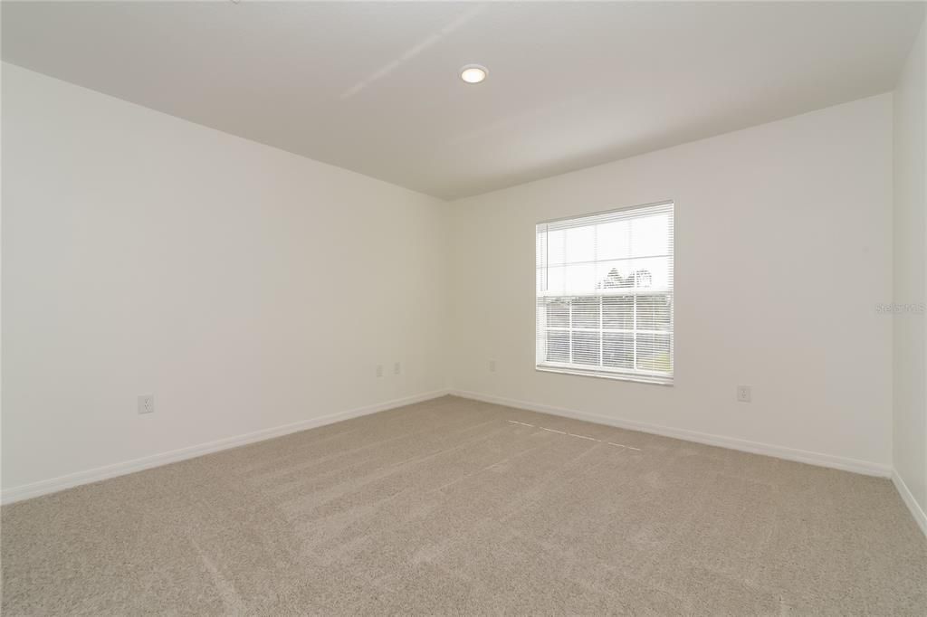 En Venta: $489,900 (5 camas, 3 baños, 3358 Pies cuadrados)