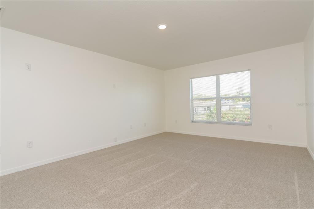 En Venta: $489,900 (5 camas, 3 baños, 3358 Pies cuadrados)