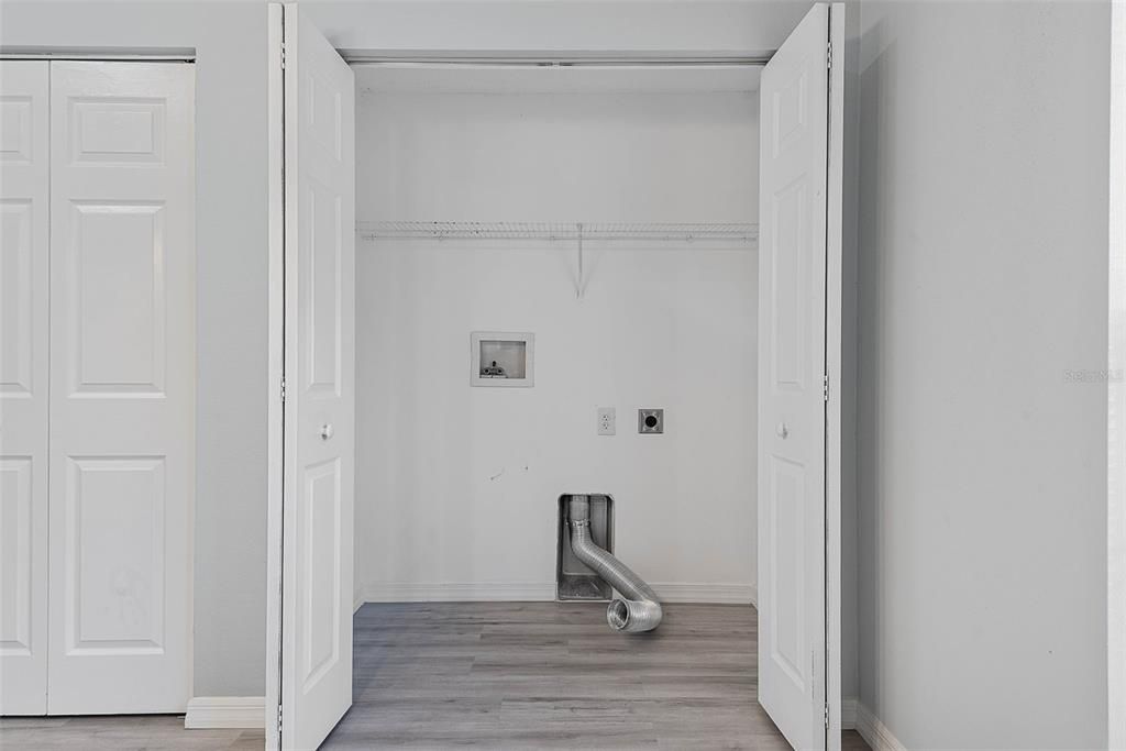 Active With Contract: $335,000 (4 beds, 2 baths, 1798 Square Feet)