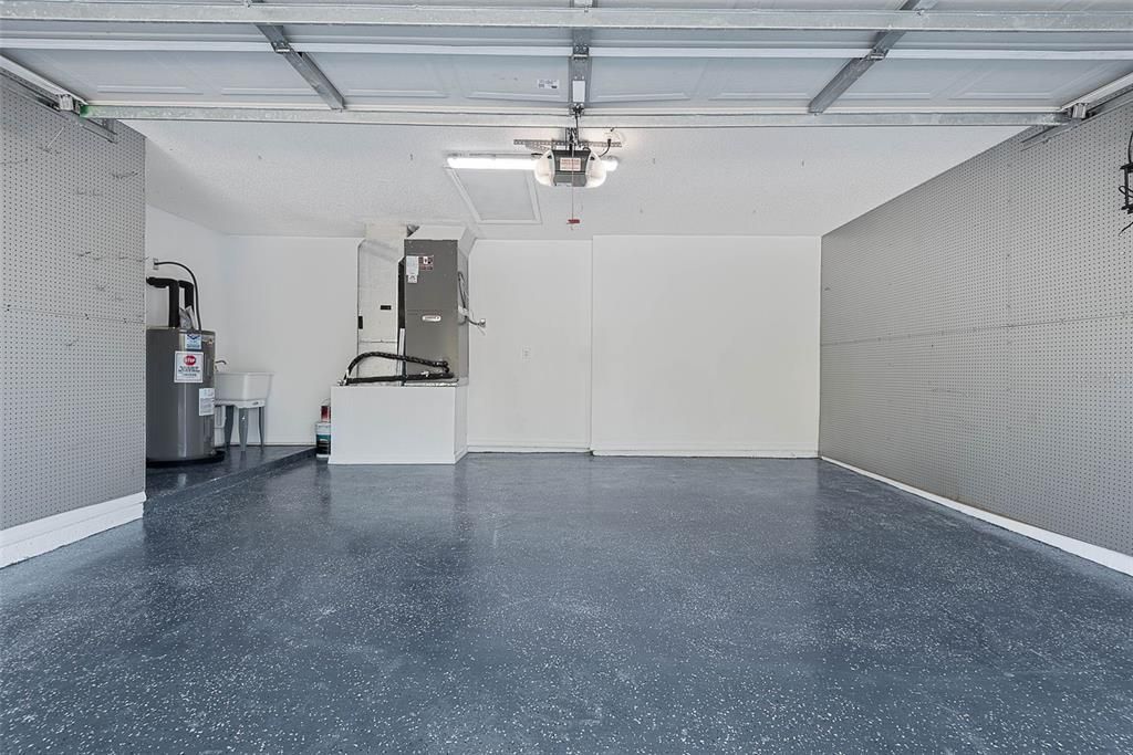 Active With Contract: $335,000 (4 beds, 2 baths, 1798 Square Feet)