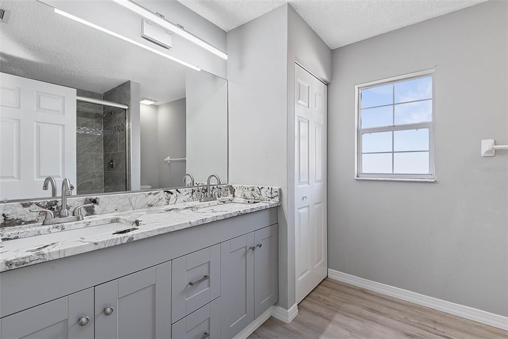 Active With Contract: $335,000 (4 beds, 2 baths, 1798 Square Feet)