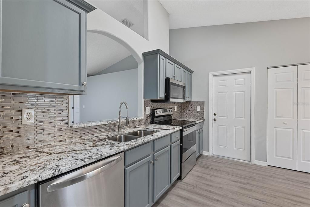 Active With Contract: $335,000 (4 beds, 2 baths, 1798 Square Feet)