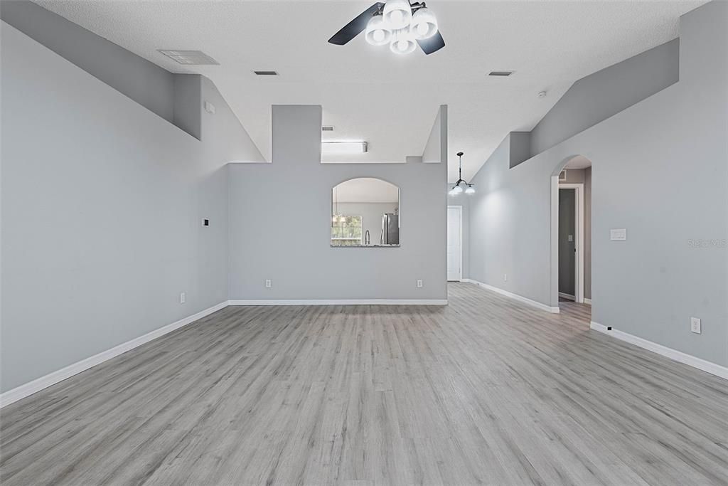 Active With Contract: $335,000 (4 beds, 2 baths, 1798 Square Feet)