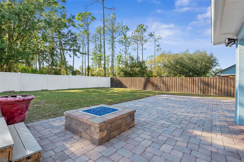 Active With Contract: $335,000 (4 beds, 2 baths, 1798 Square Feet)