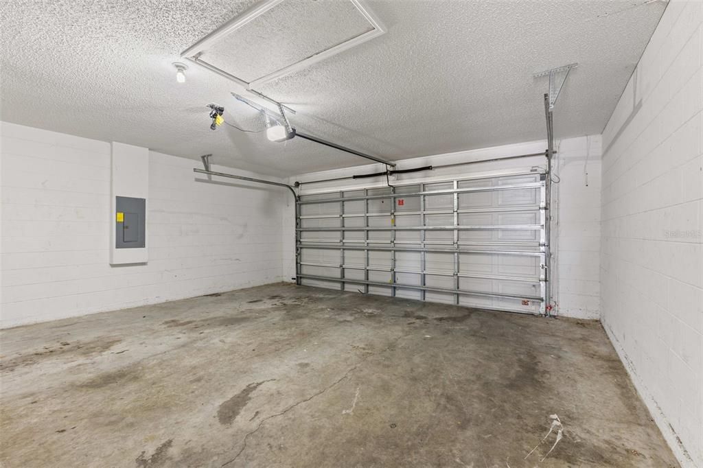 For Sale: $225,000 (3 beds, 2 baths, 1446 Square Feet)