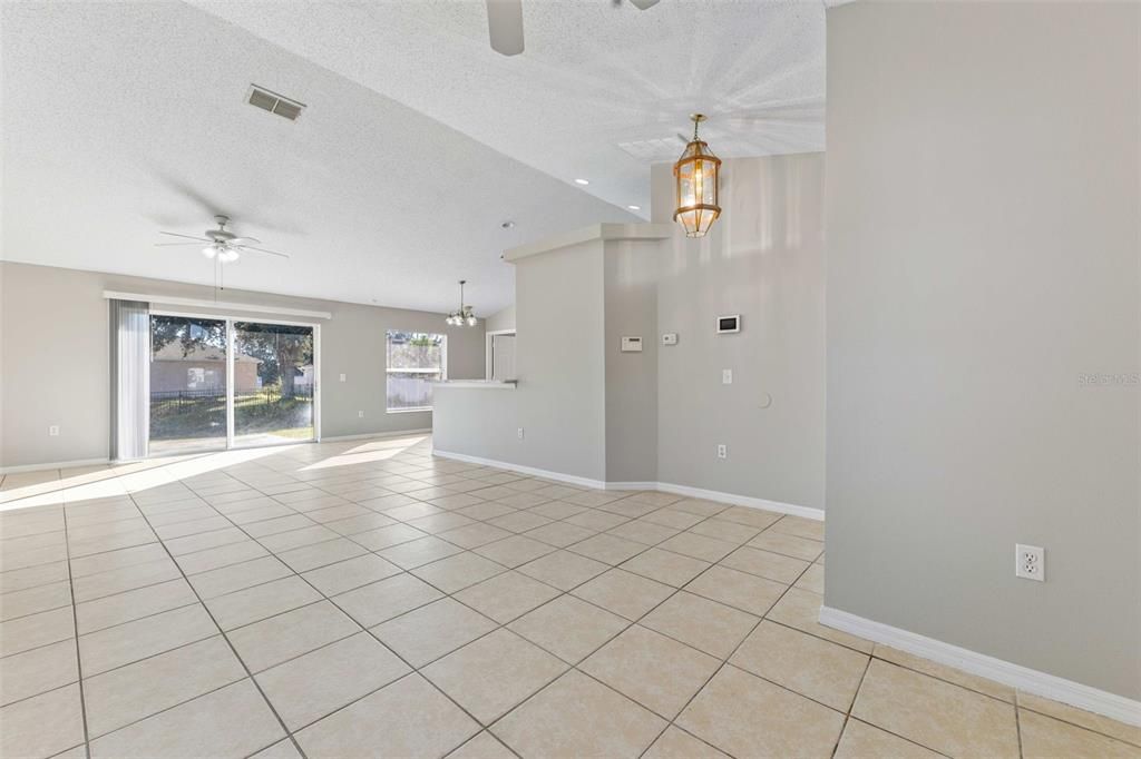 For Sale: $225,000 (3 beds, 2 baths, 1446 Square Feet)