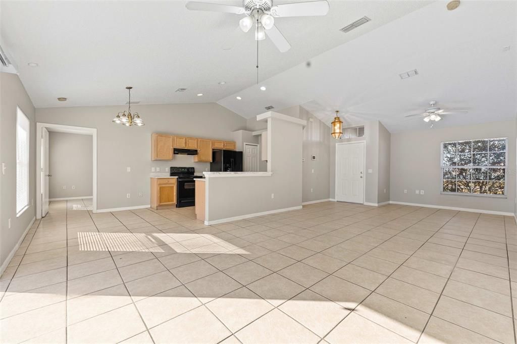 For Sale: $225,000 (3 beds, 2 baths, 1446 Square Feet)