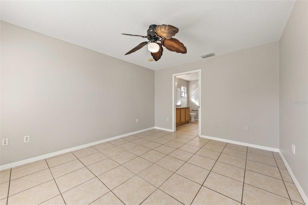 For Sale: $225,000 (3 beds, 2 baths, 1446 Square Feet)