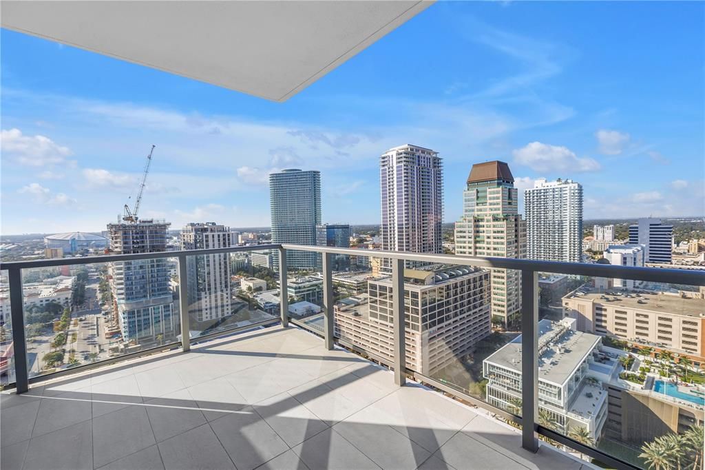 For Sale: $1,895,000 (2 beds, 3 baths, 2036 Square Feet)