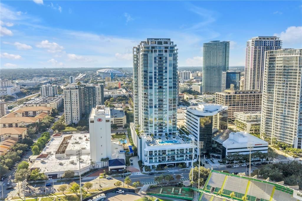 For Sale: $1,895,000 (2 beds, 3 baths, 2036 Square Feet)