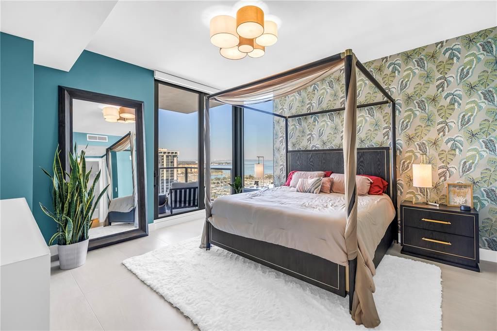 For Sale: $1,895,000 (2 beds, 3 baths, 2036 Square Feet)