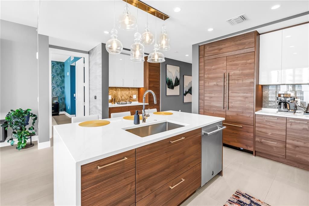 For Sale: $1,895,000 (2 beds, 3 baths, 2036 Square Feet)