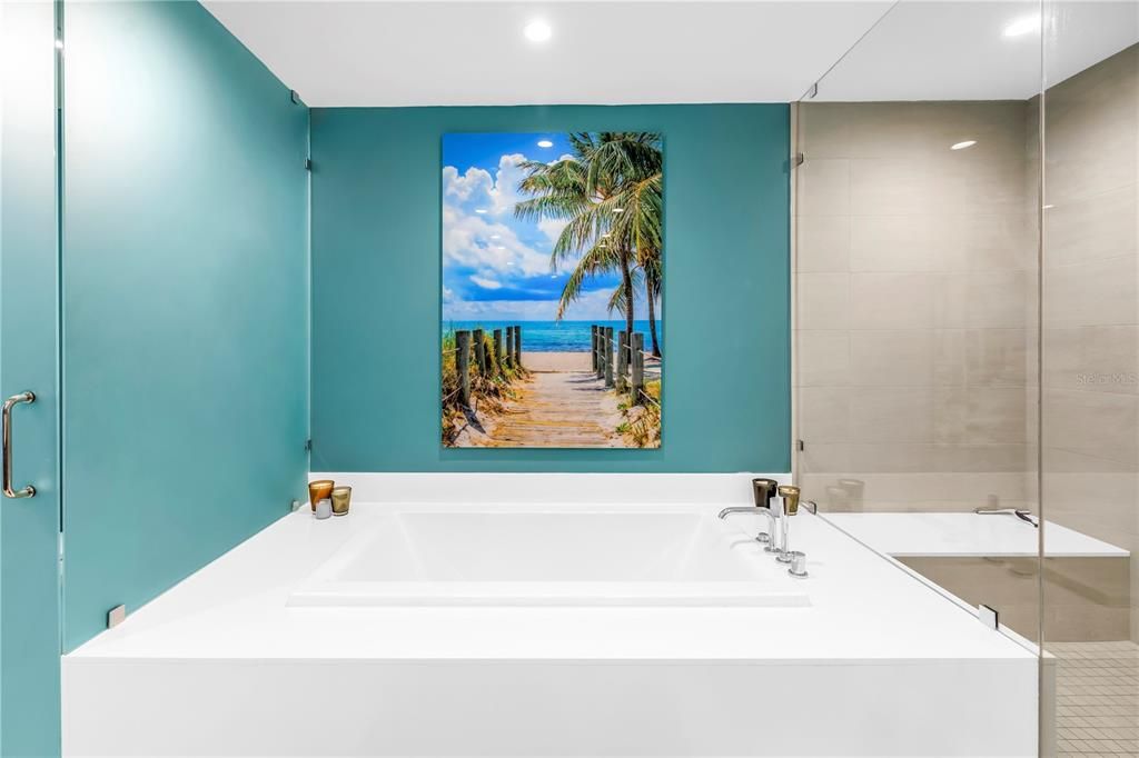 For Sale: $1,895,000 (2 beds, 3 baths, 2036 Square Feet)