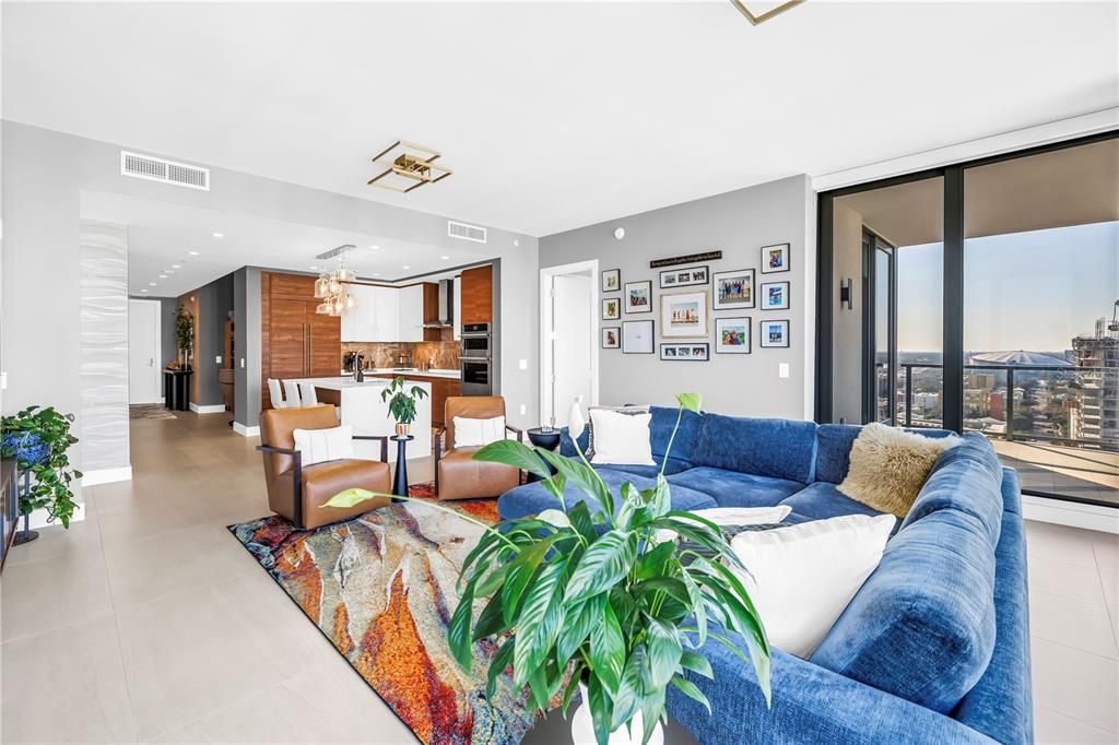 For Sale: $1,895,000 (2 beds, 3 baths, 2036 Square Feet)