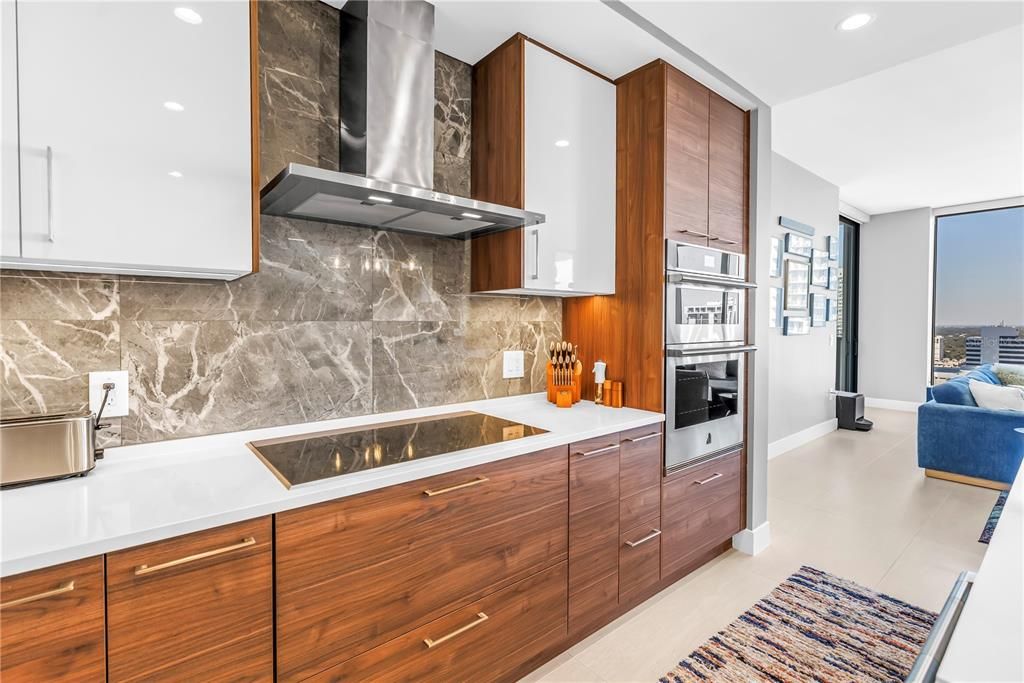 For Sale: $1,895,000 (2 beds, 3 baths, 2036 Square Feet)