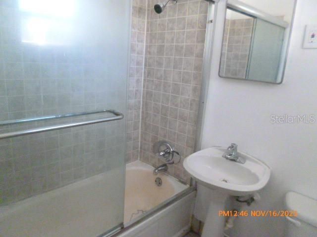 En Venta: $268,500 (3 camas, 2 baños, 991 Pies cuadrados)