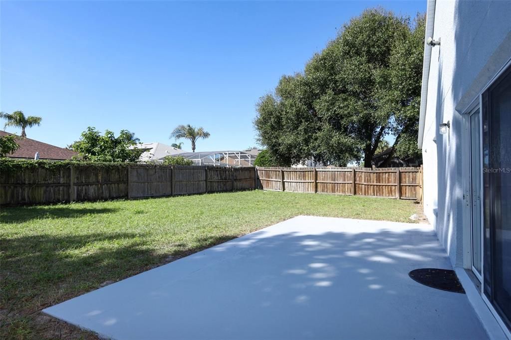 合同活跃: $415,000 (4 贝兹, 2 浴室, 1929 平方英尺)