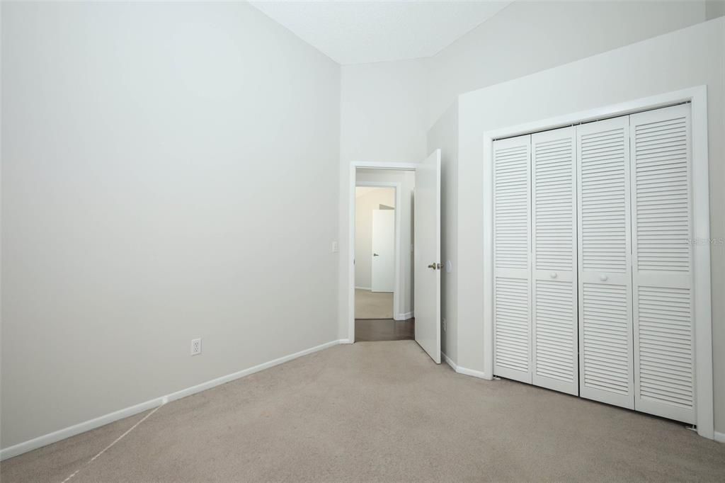 合同活跃: $415,000 (4 贝兹, 2 浴室, 1929 平方英尺)