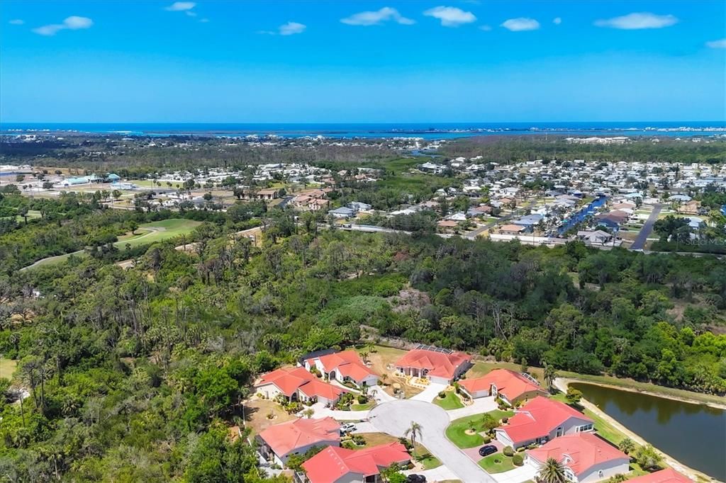 For Sale: $359,000 (2 beds, 2 baths, 1886 Square Feet)