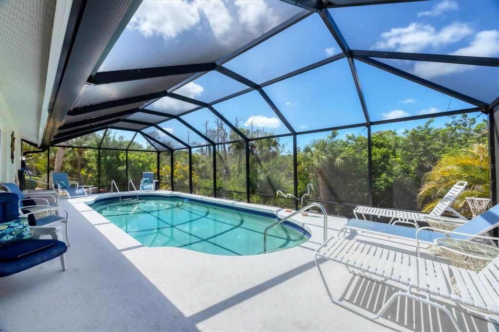 For Sale: $359,000 (2 beds, 2 baths, 1886 Square Feet)