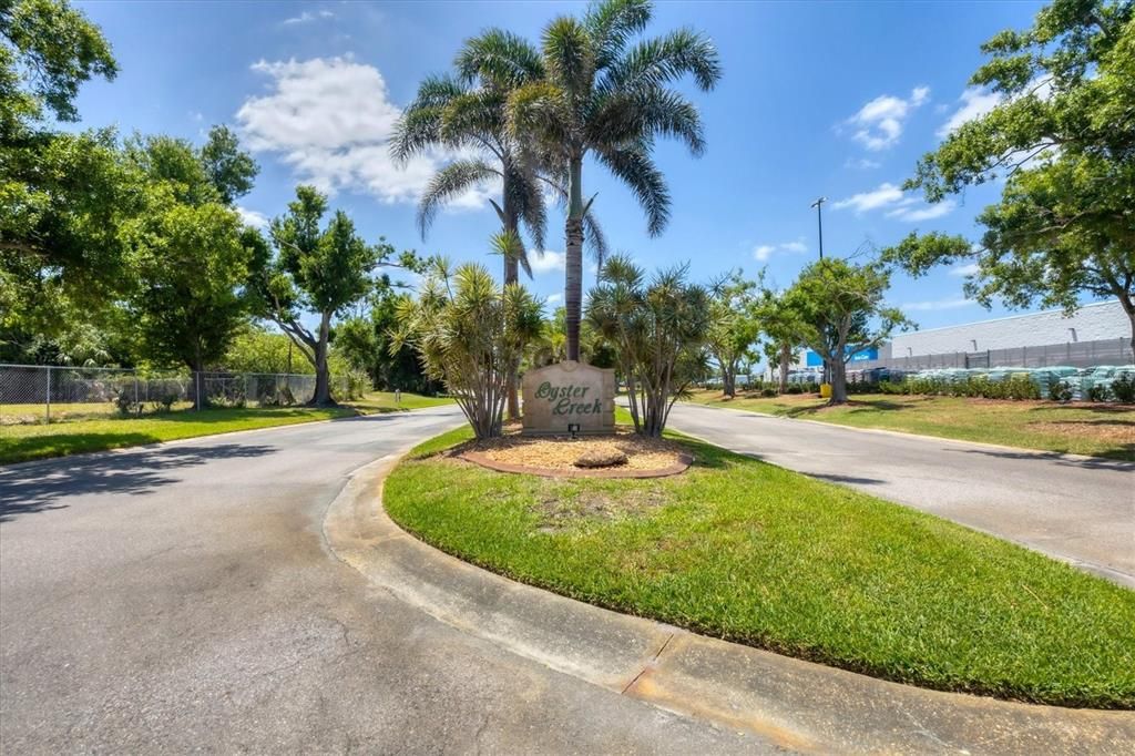 For Sale: $359,000 (2 beds, 2 baths, 1886 Square Feet)