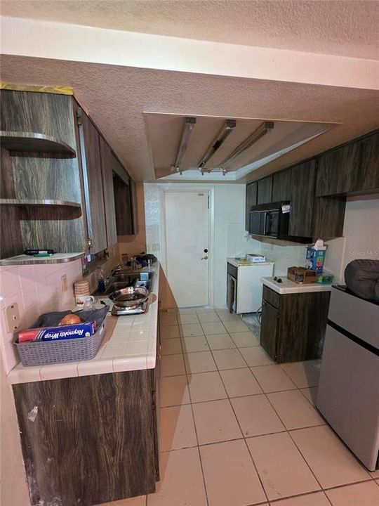 For Sale: $115,000 (2 beds, 1 baths, 792 Square Feet)