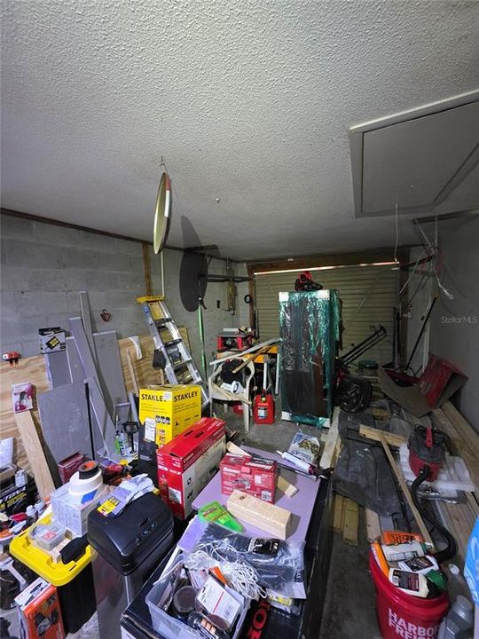 For Sale: $115,000 (2 beds, 1 baths, 792 Square Feet)