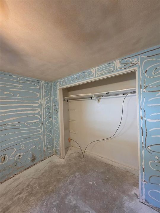 For Sale: $115,000 (2 beds, 1 baths, 792 Square Feet)