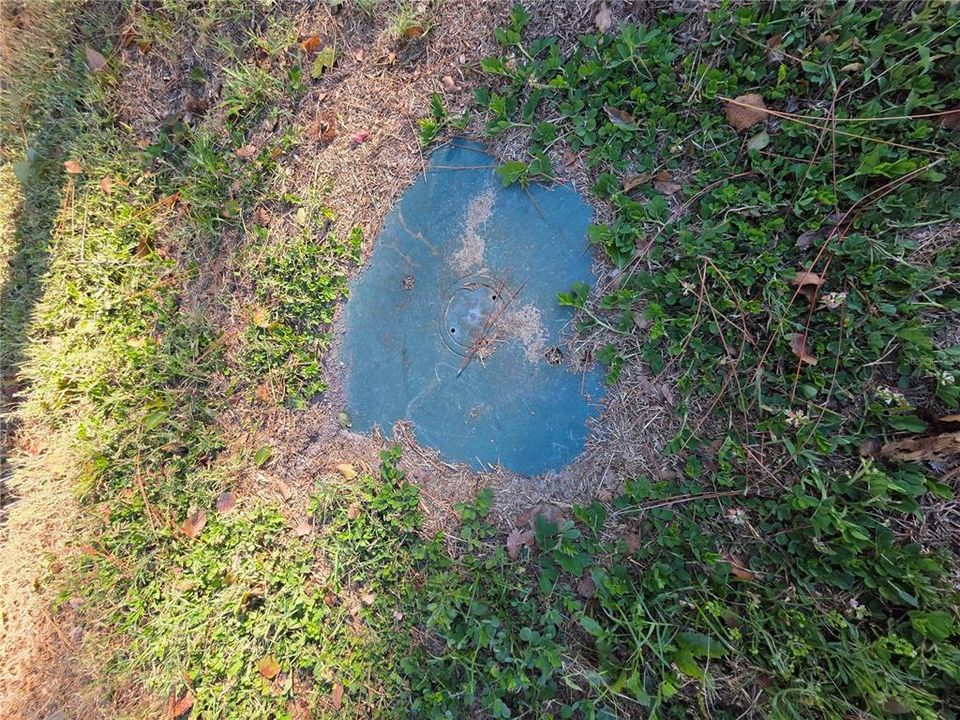 For Sale: $115,000 (2 beds, 1 baths, 792 Square Feet)