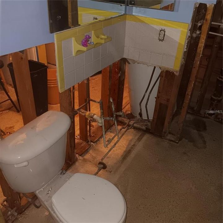 待售: $1,295,000 (4 贝兹, 2 浴室, 1582 平方英尺)