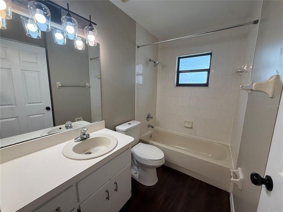 En Renta: $2,000 (3 camas, 2 baños, 1580 Pies cuadrados)