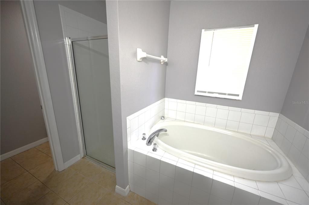 待售: $269,900 (3 贝兹, 2 浴室, 1452 平方英尺)