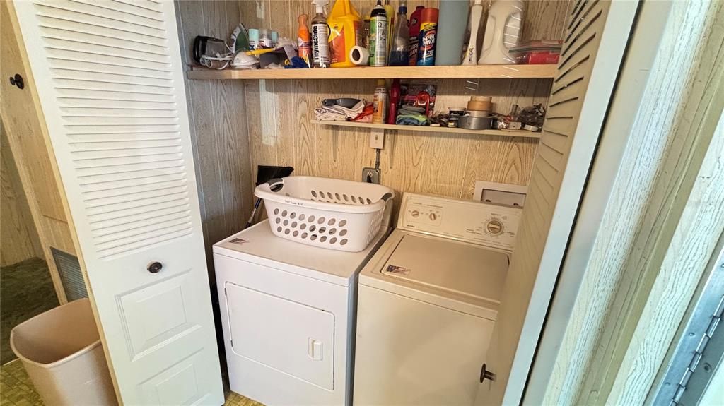 For Sale: $70,000 (2 beds, 2 baths, 1056 Square Feet)