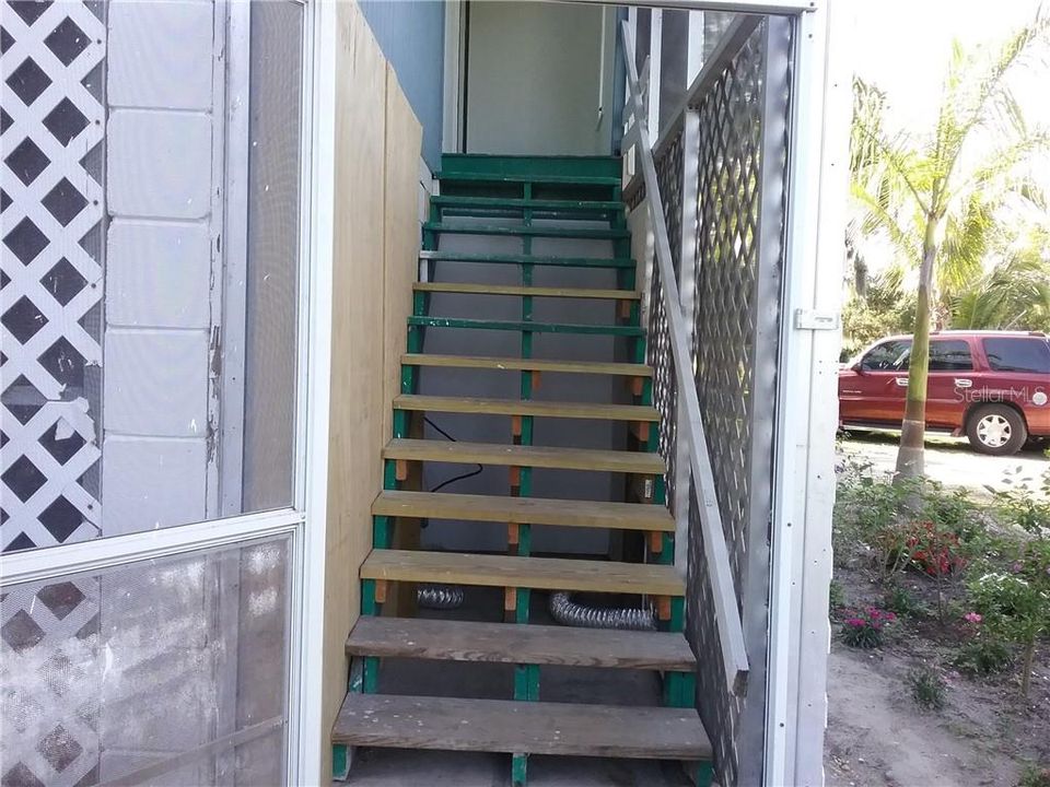 For Rent: $2,200 (3 beds, 1 baths, 1150 Square Feet)