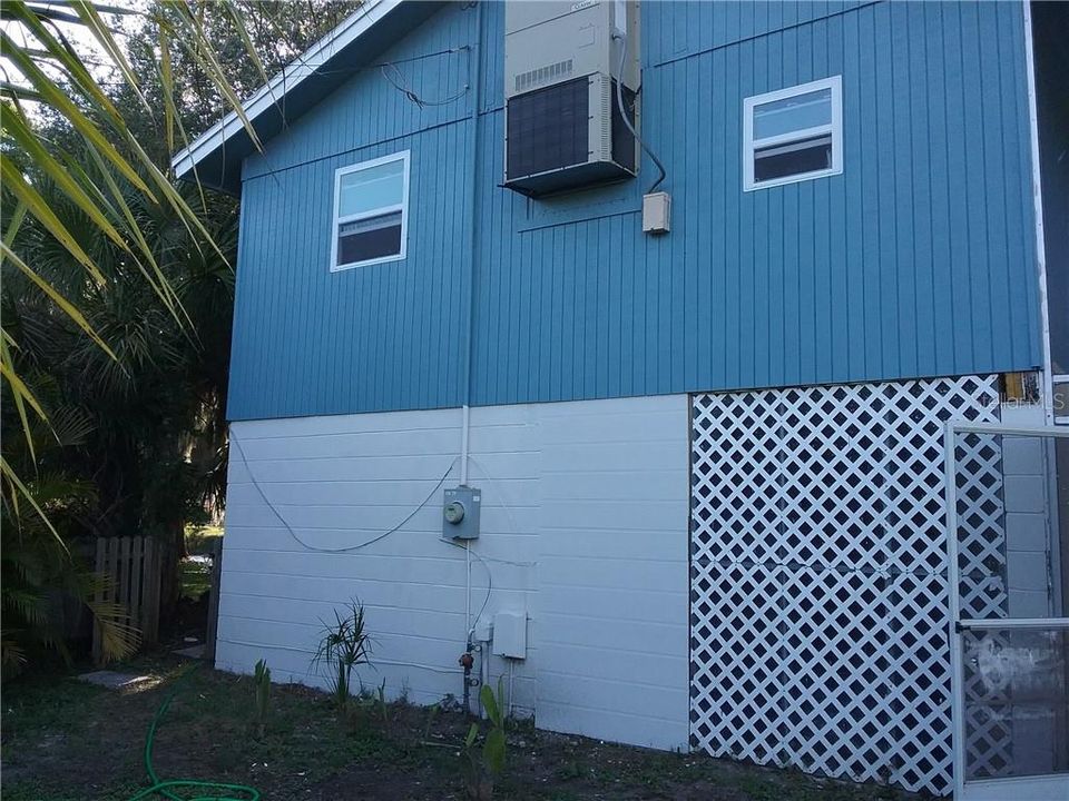 For Rent: $2,200 (3 beds, 1 baths, 1150 Square Feet)